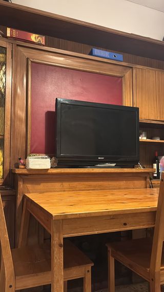 Televisor Sharp Aquos 32 pulgadas con ChromeCast.