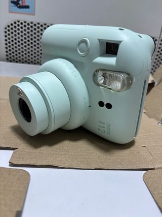 Cámara Fujifilm Instax Mini 12 Verde A ESTRENAR