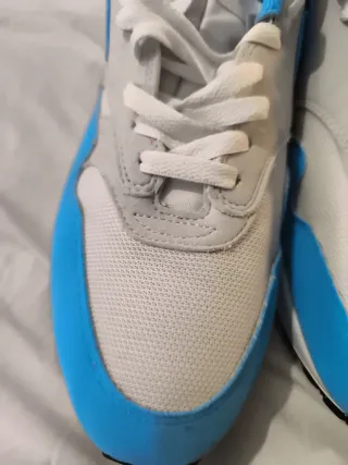 Zapatillas Nike Air Max 1 Azul y Blanco