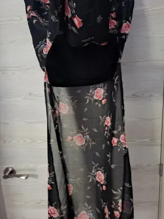 Falda larga floral transparente