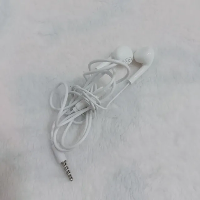 REGALO Auriculares cable con micrófono