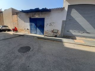 Local comercial en venta en Barrio de Ciudad Jardín en Málaga