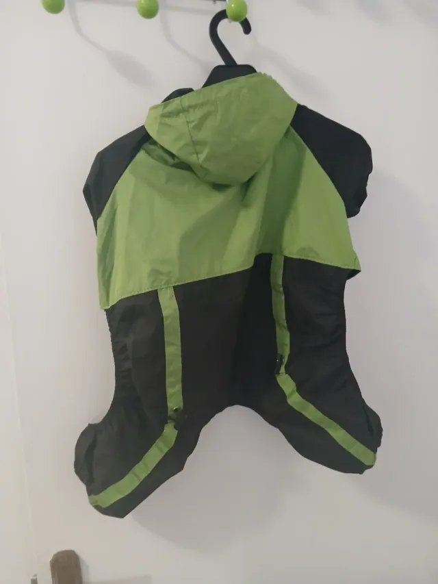 Chubasquero para perro