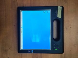 Tablet Motion Computing MC-F5 con penna