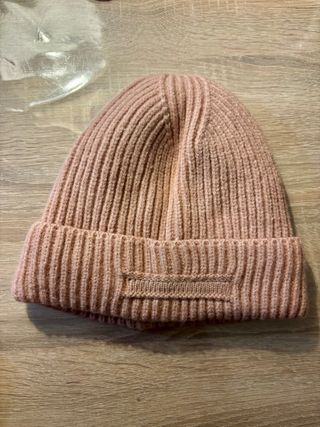 Gorro rosa de punto