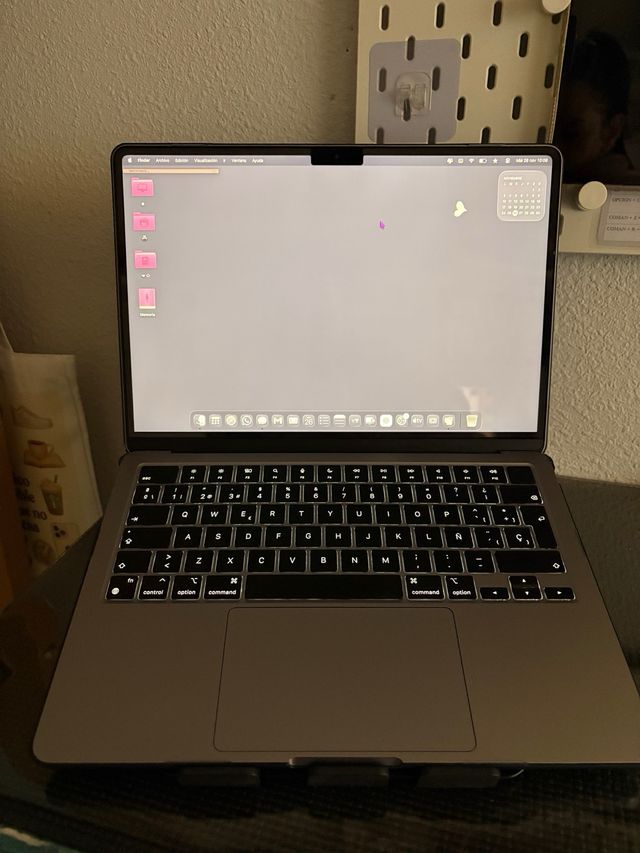 MacBook Air M3 13 2024 Plata 8GB