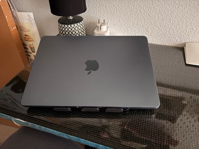 MacBook Air M3 13 2024 Plata 8GB