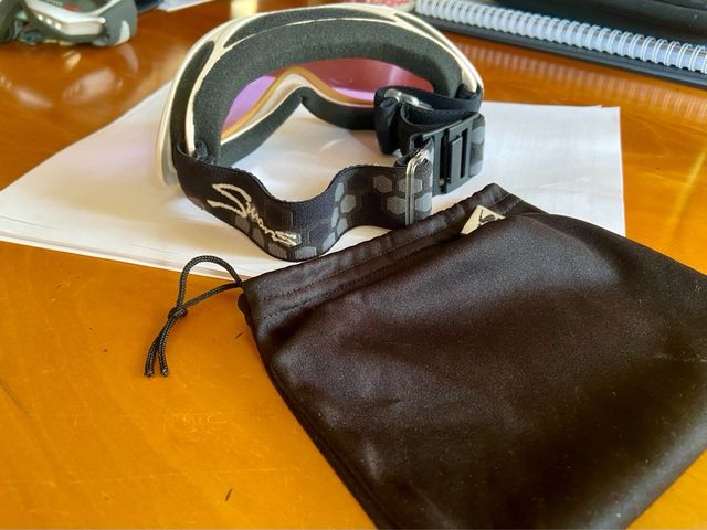 Gafas de Ventisca Swans .Moradas.