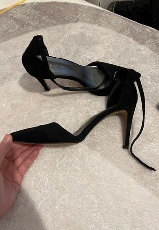 Zapatos de tacón negros