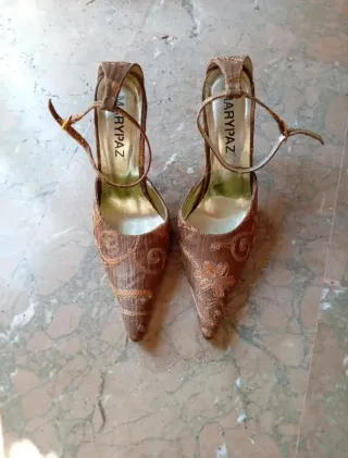 Tacones elegantes