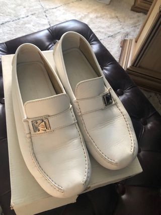 Zapatos de piel Louis Vuitton blancos