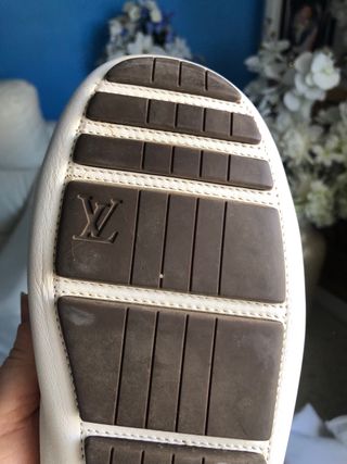 Zapatos de piel Louis Vuitton blancos