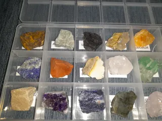 Collezione 24 Piccoli Minerali