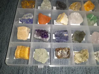 Collezione 24 Piccoli Minerali