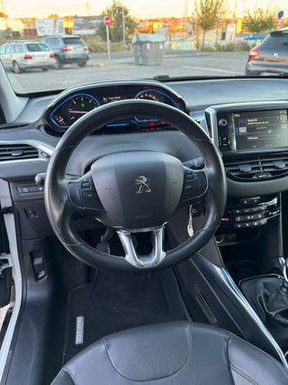 Peugeot 2008 2014