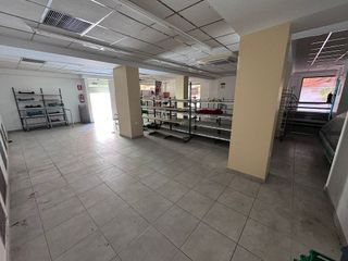 Local comercial en venta en Villena