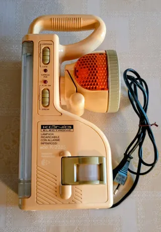 Lampada ricaricabile König Electronic con allarme
