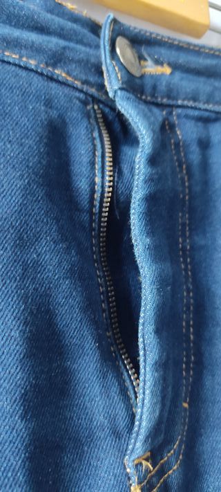 Vaqueros rectos hombre