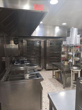 Local comercial en venta en Colores - Entreparques en Sevilla