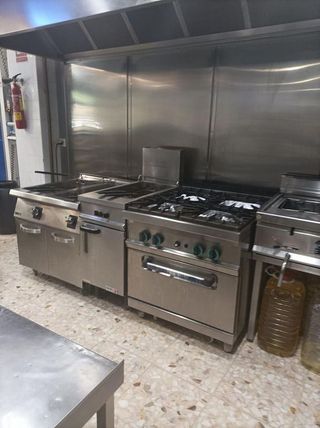 Local comercial en venta en Colores - Entreparques en Sevilla