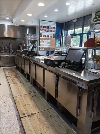 Local comercial en venta en Colores - Entreparques en Sevilla