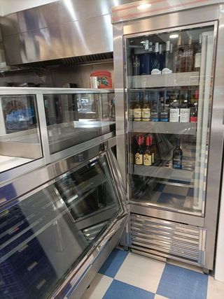 Local comercial en venta en Colores - Entreparques en Sevilla