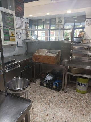 Local comercial en venta en Colores - Entreparques en Sevilla