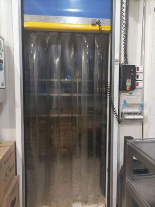 Local comercial en venta en Colores - Entreparques en Sevilla