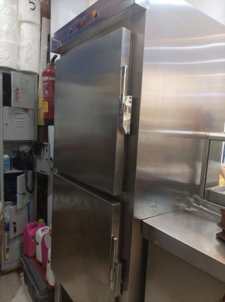 Local comercial en venta en Colores - Entreparques en Sevilla