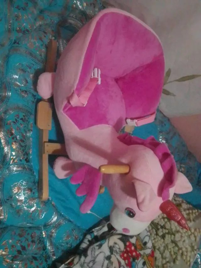 Caballito mecedora unicornio rosa