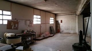 Local comercial en venta en Riera Alta - Llatí en Santa Coloma de Gramanet