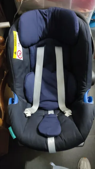 Base Isofix Grupo 0 y el grupo 0 también.