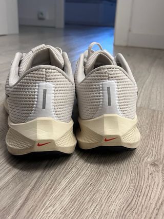 Nike Pegasus 40 Zapatillas Running talla 41, 26cm