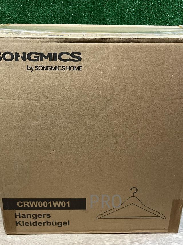 Juego de 20 perchas de madera SONGMICS