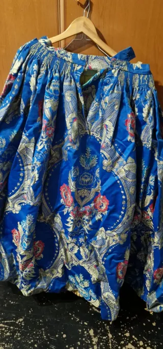 Traje de Fallera Azul y Dorado