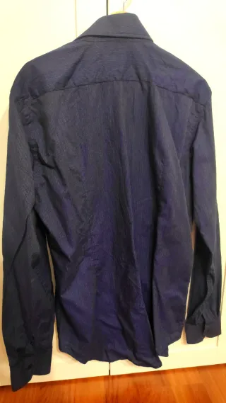 Camisa Zara azul con rayas blancas