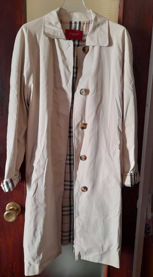 Gabardina Burberry mujer