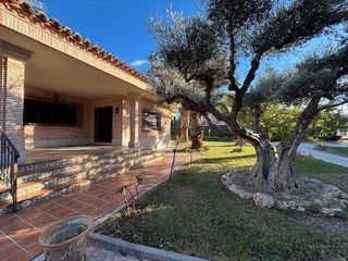 Chalet en alquiler en Los Cigarrales-La Bastida en Toledo