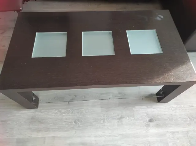 Mesa de comedor moderna madera y cristal