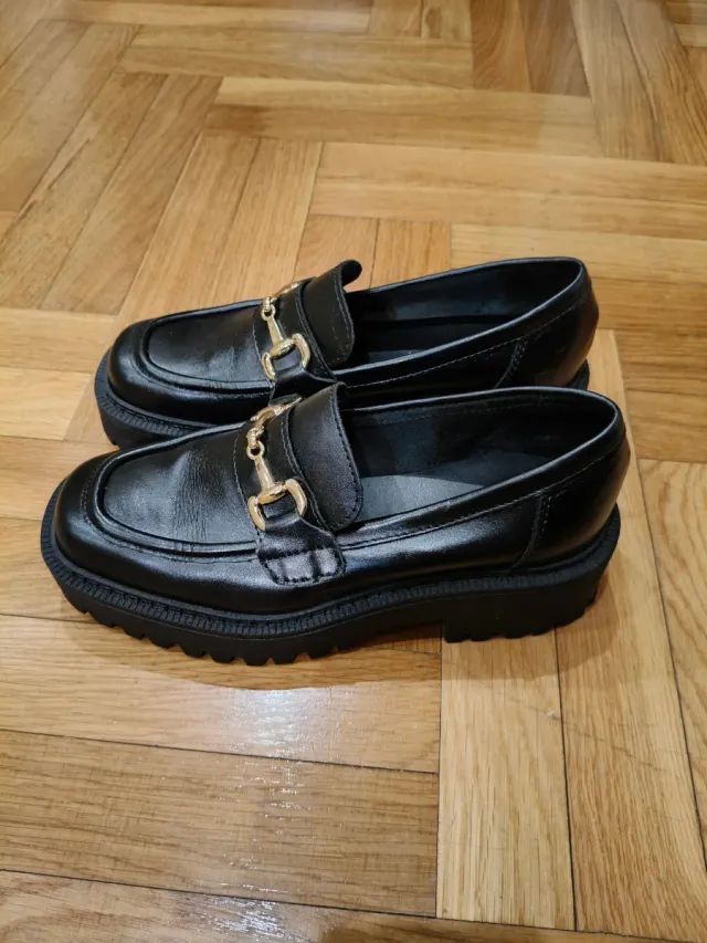 Zapatos Sandra Font negros Zapatería Krack