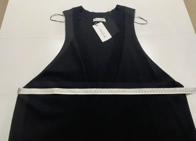 Top sin mangas negro