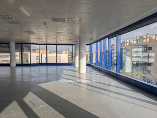 Oficina en venta en Bufalà en Badalona