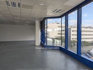Oficina en venta en Bufalà en Badalona