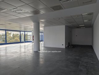 Oficina en venta en Bufalà en Badalona