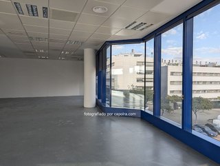 Oficina en venta en Bufalà en Badalona