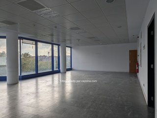 Oficina en venta en Bufalà en Badalona