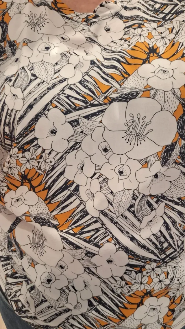 Camiseta SoftGrey Estampada Flores