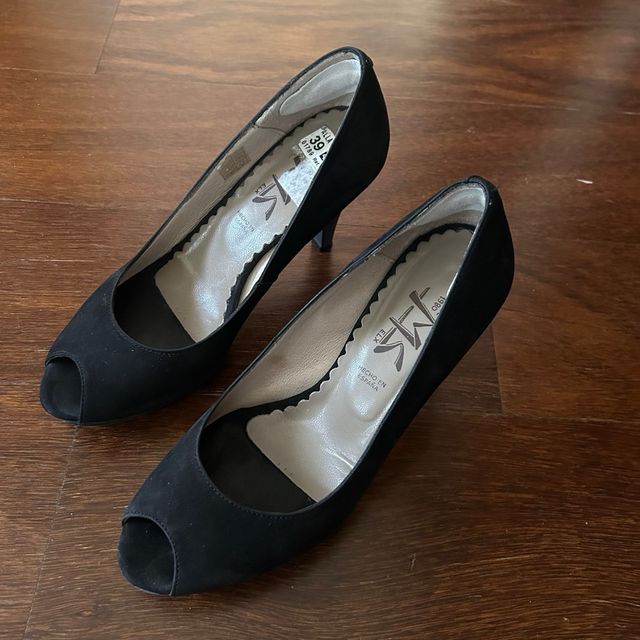 Zapatos de tacón negros