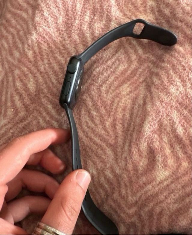 Apple Watch SE 44mm Preto