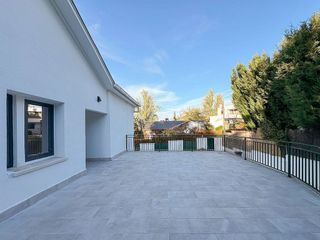 Chalet en alquiler en Mirasierra en Madrid